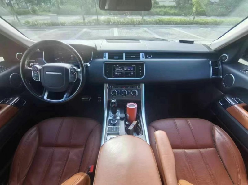 广州16年路虎揽胜运动7