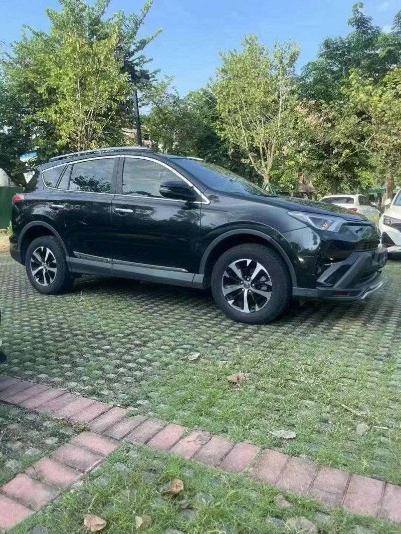 广州19年丰田RAV4荣放2