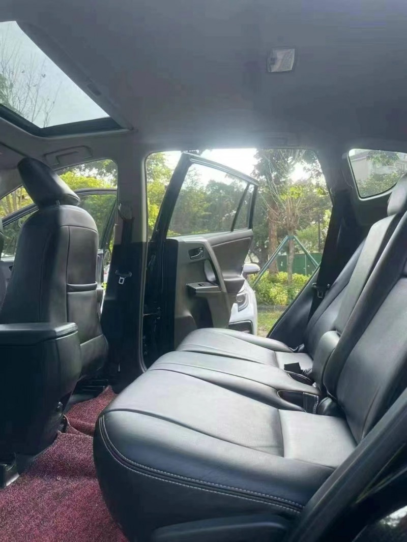 广州19年丰田RAV4荣放4