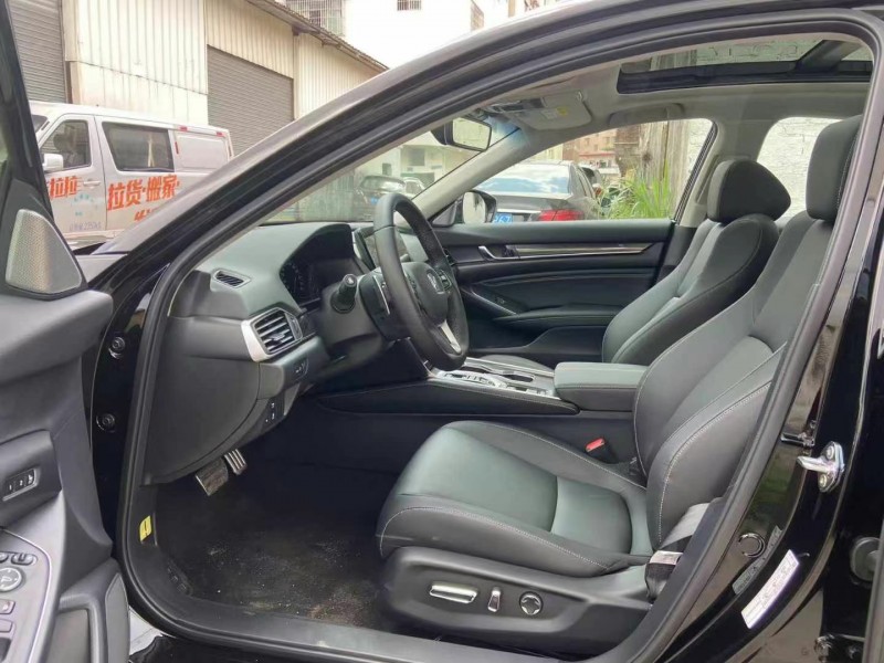 广州23年本田雅阁3