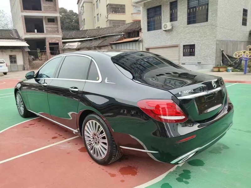 广州20年奔驰E7