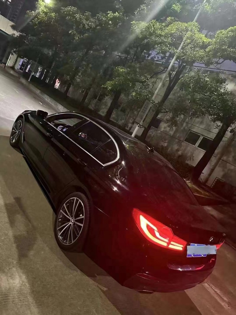广州20年宝马5系8