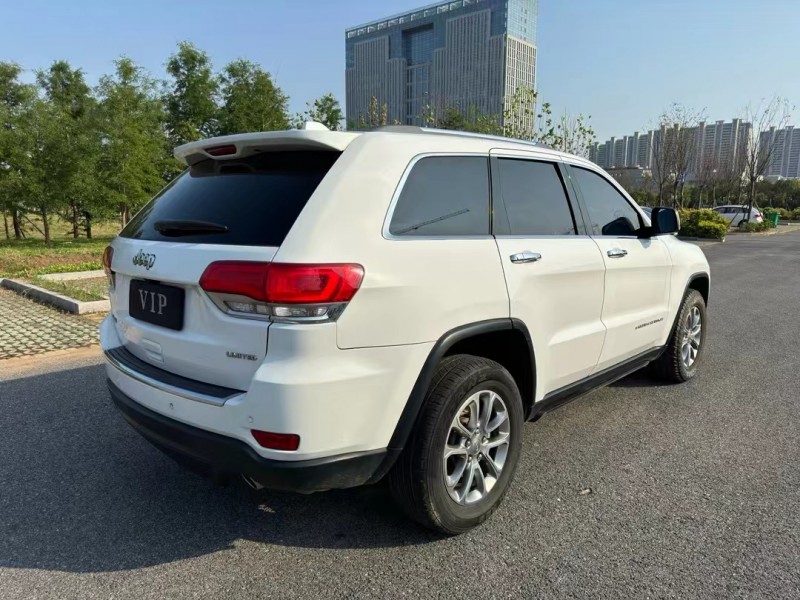 鹽城15年Jeep大切諾基5
