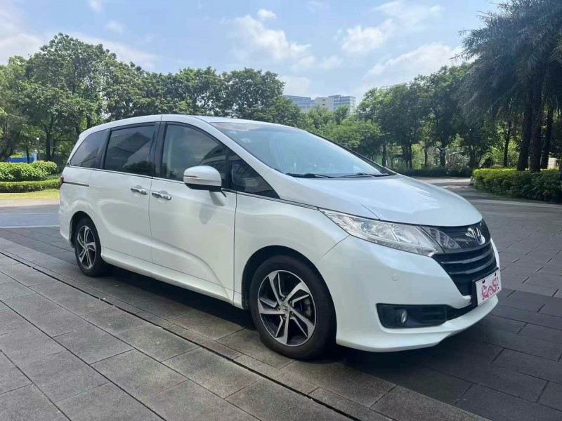 佛山17年本田奥德赛2