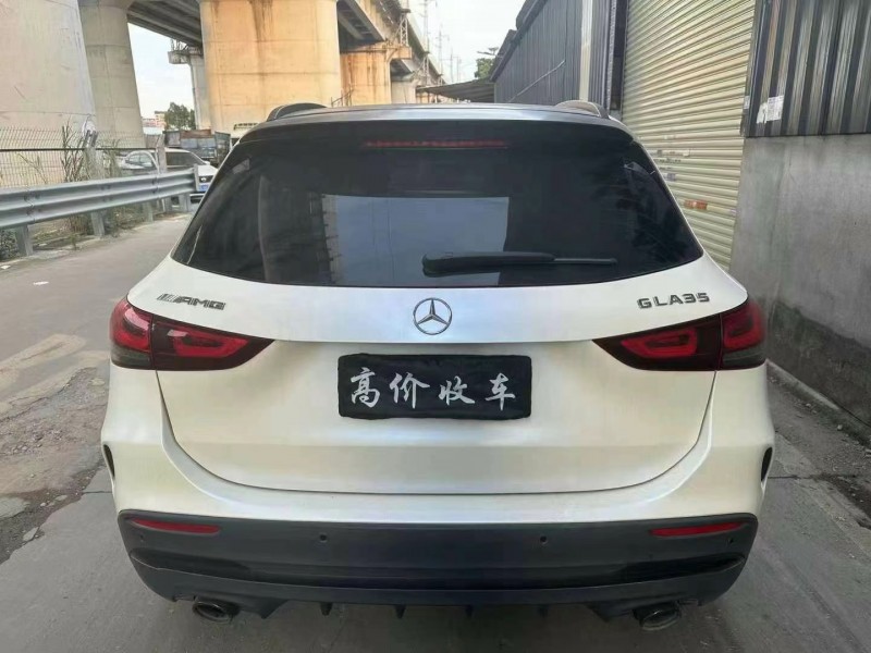 江门21年奔驰GLA2