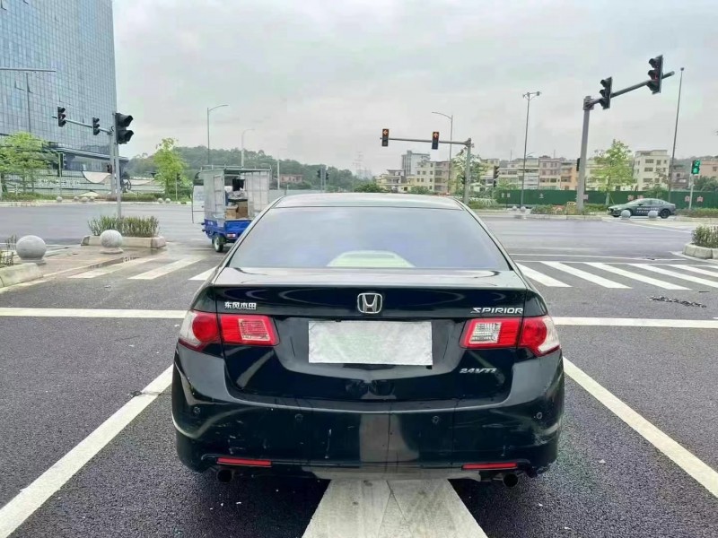 佛山12年本田思铂睿7
