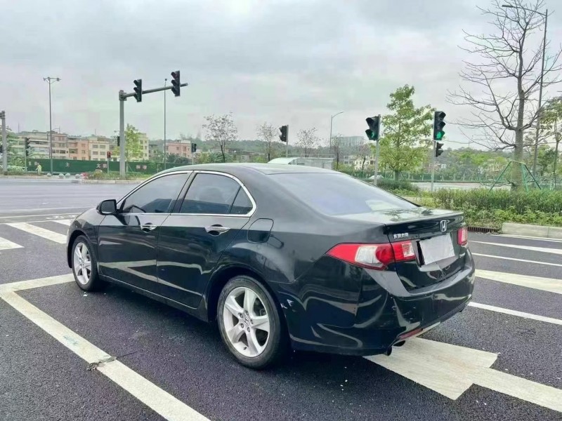 佛山12年本田思铂睿9