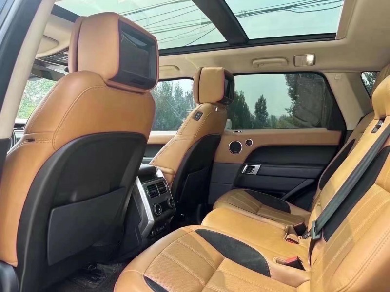 济宁18年路虎揽胜7