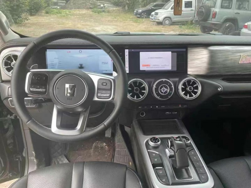 濟寧23年長城汽車坦克3004