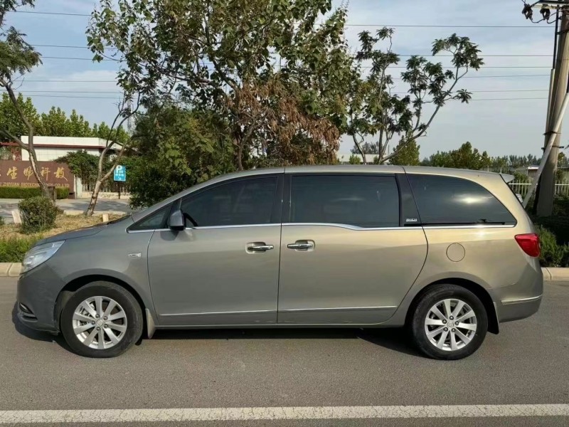 济宁18年别克GL83