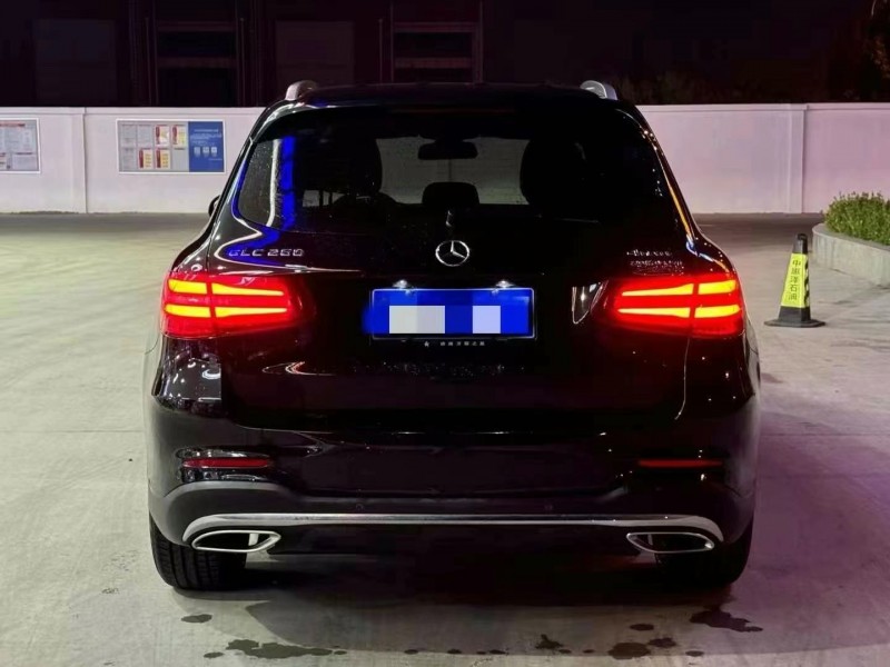 保定18年奔驰GLC9