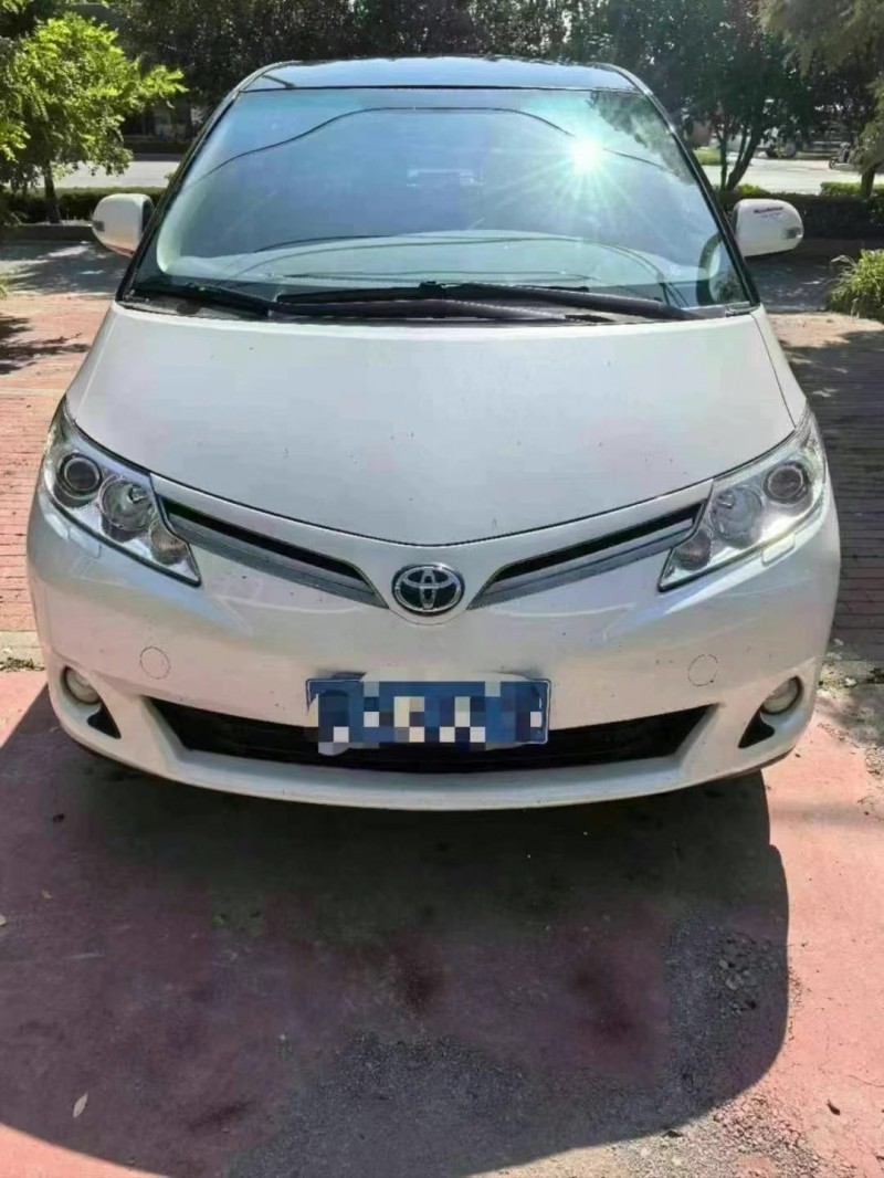 保定18年丰田普瑞维亚1