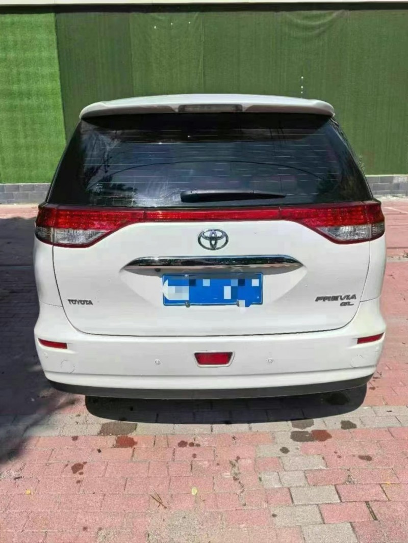 保定18年丰田普瑞维亚3