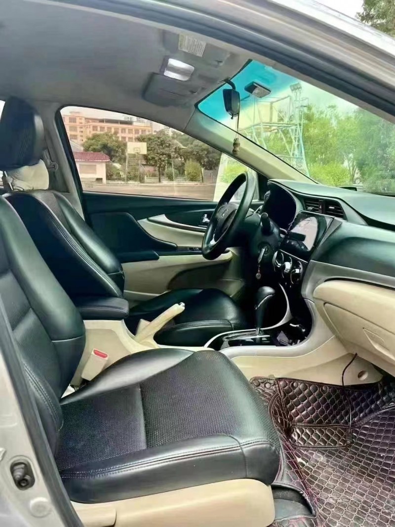 佛山16年本田凌派5