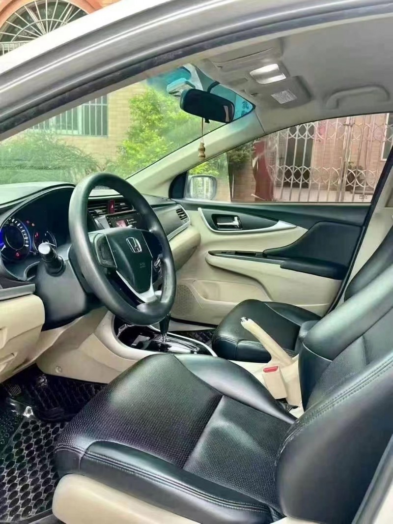 佛山16年本田凌派8