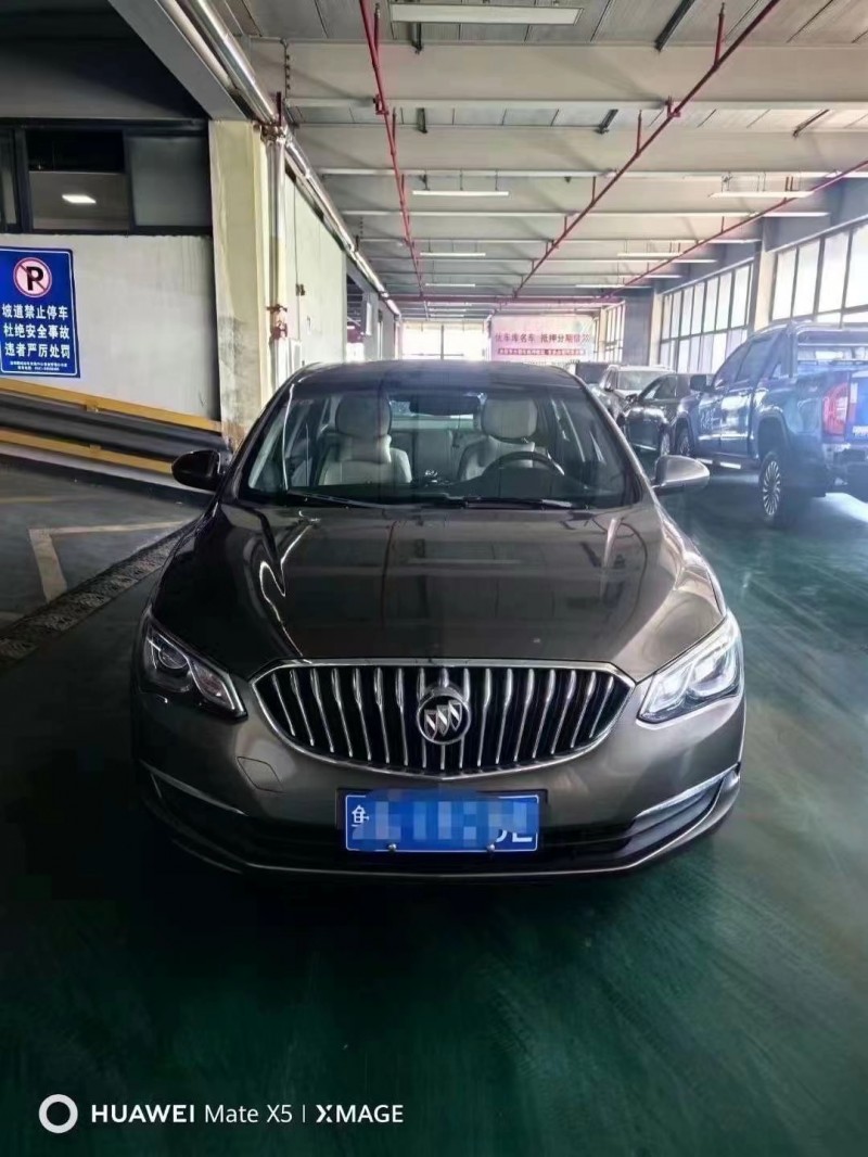 济宁17年别克英朗1