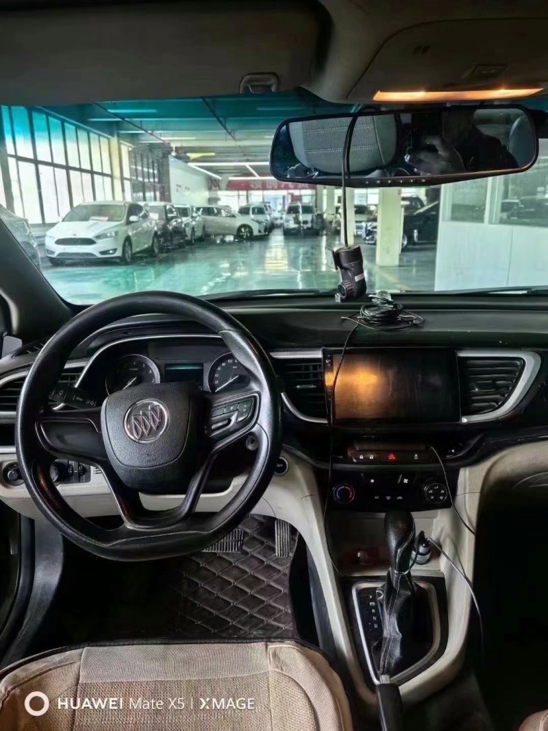 济宁17年别克英朗7