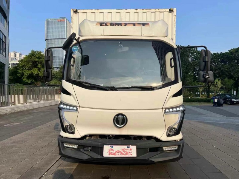 佛山21年飞碟箱货货车1