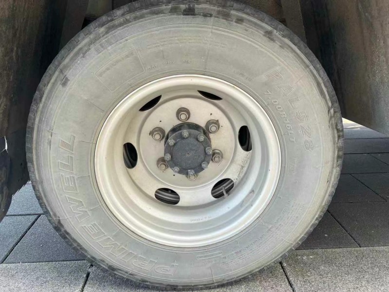 佛山21年飞碟箱货货车6