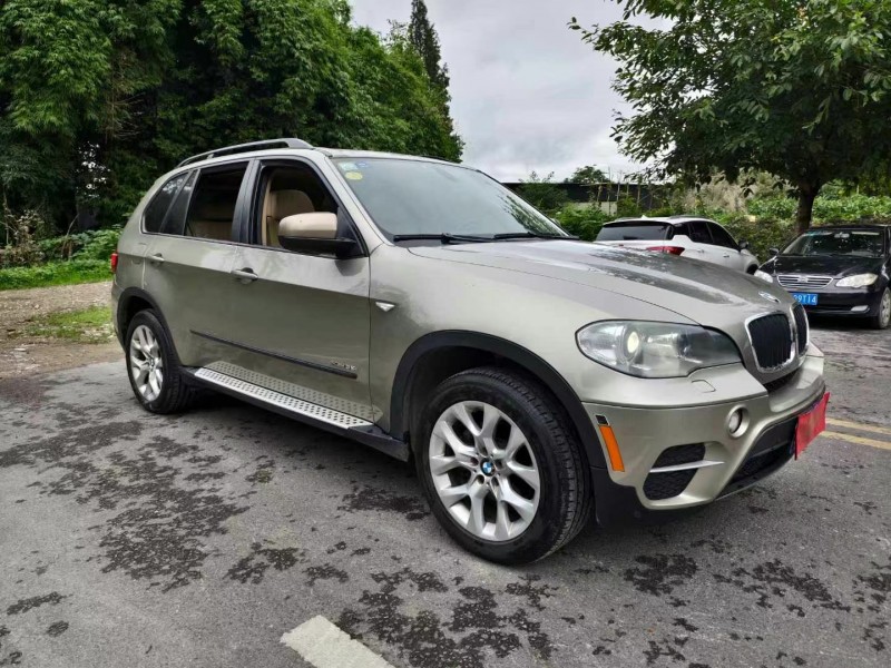 成都12年宝马X52