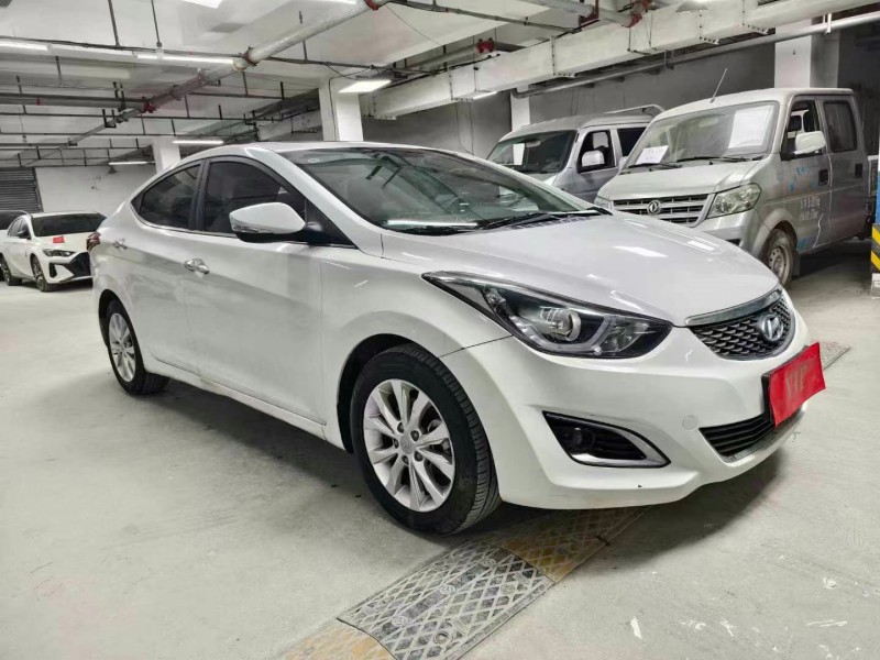 成都16年现代朗动2