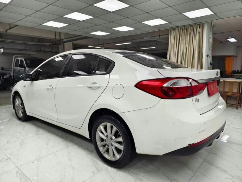 成都18年起亚K38