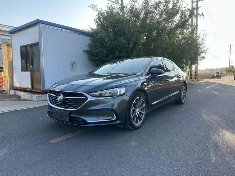 枣庄20年别克君越2