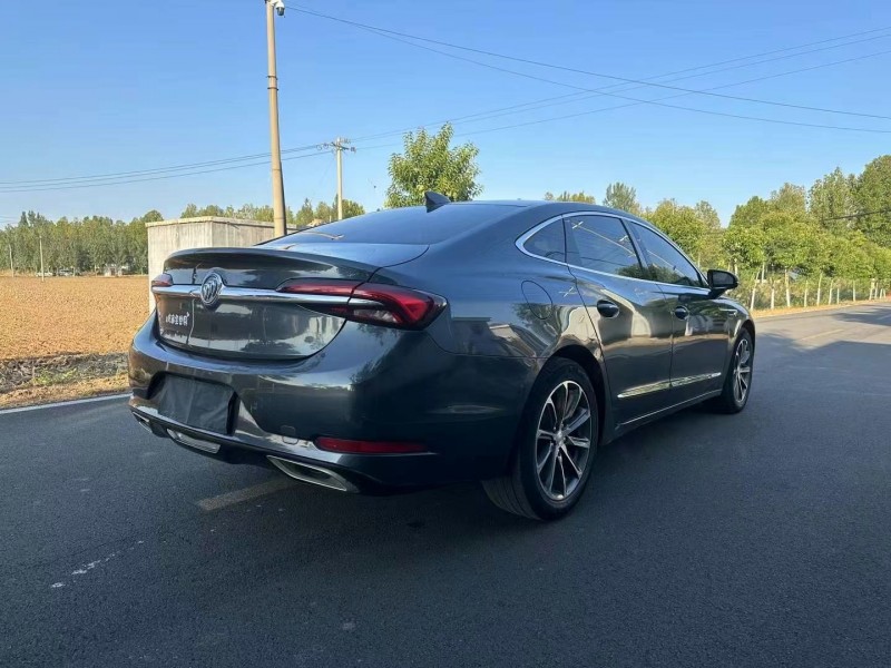 枣庄20年别克君越9