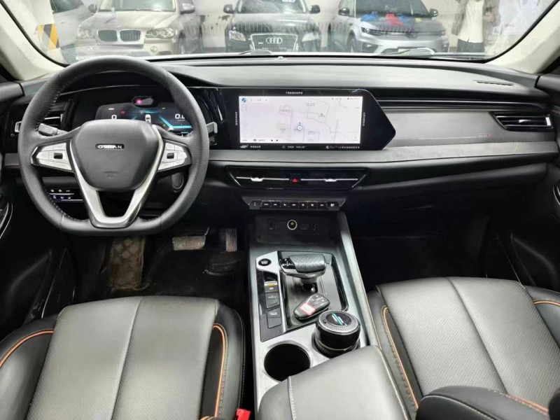 成都21年长安汽车欧尚5