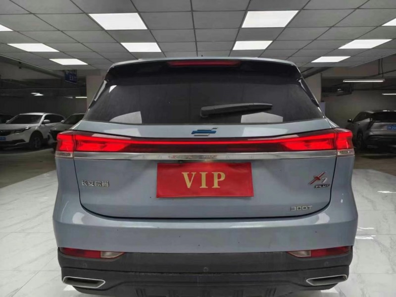 成都21年长安汽车欧尚7