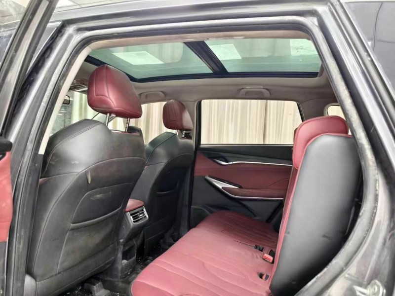 成都21年长安汽车CS754