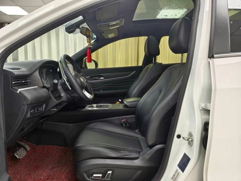 成都20年东风风光5