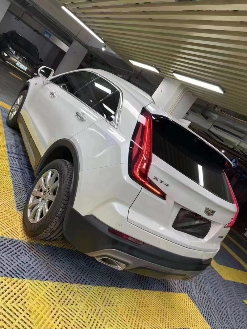 成都21年凯迪拉克XT46