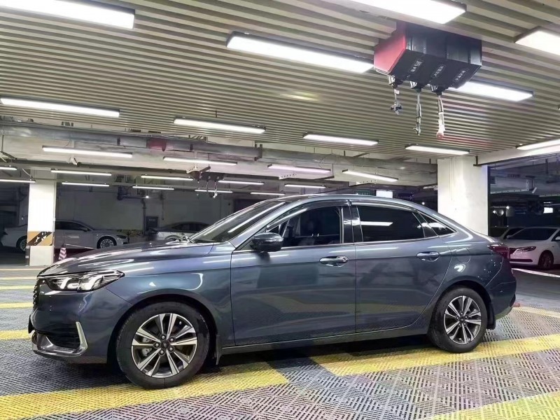 成都22年福特福睿斯3