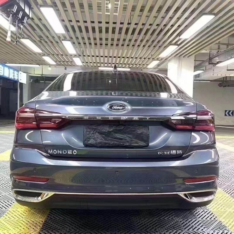 成都22年福特福睿斯4