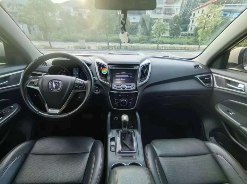 湛江17年長安汽車CS756