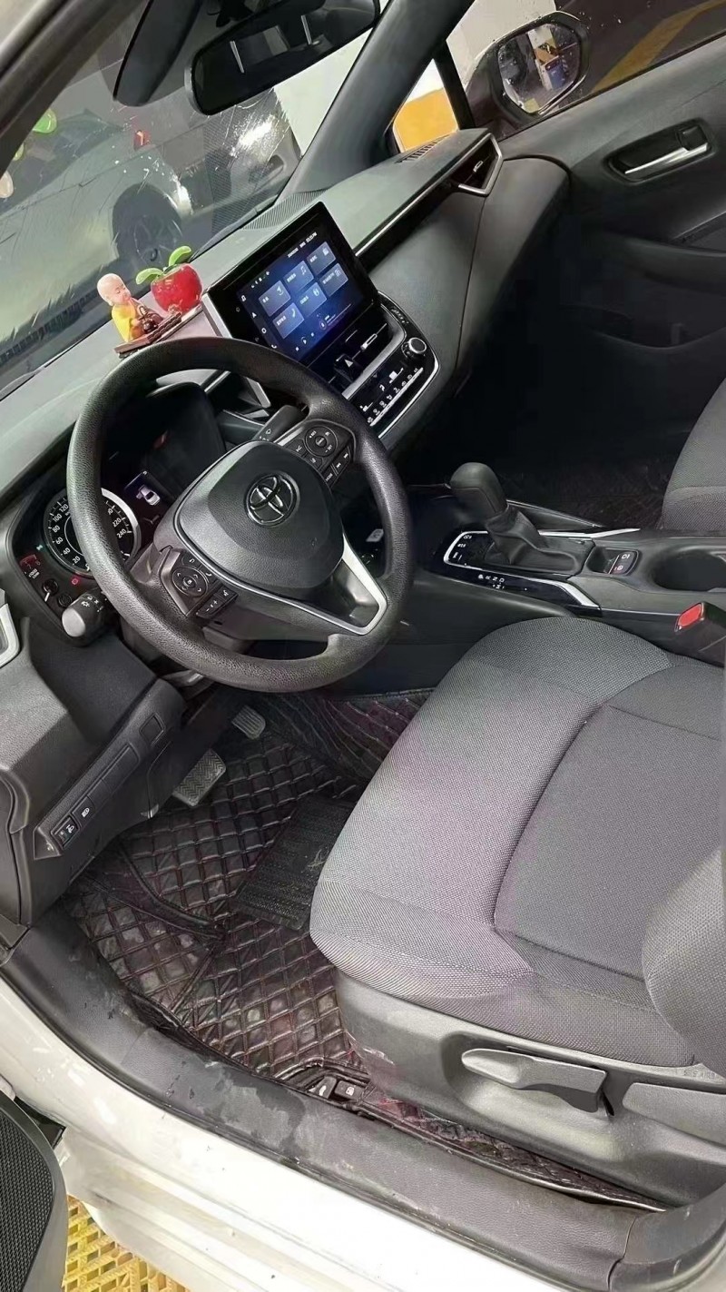 成都22年丰田雷凌4