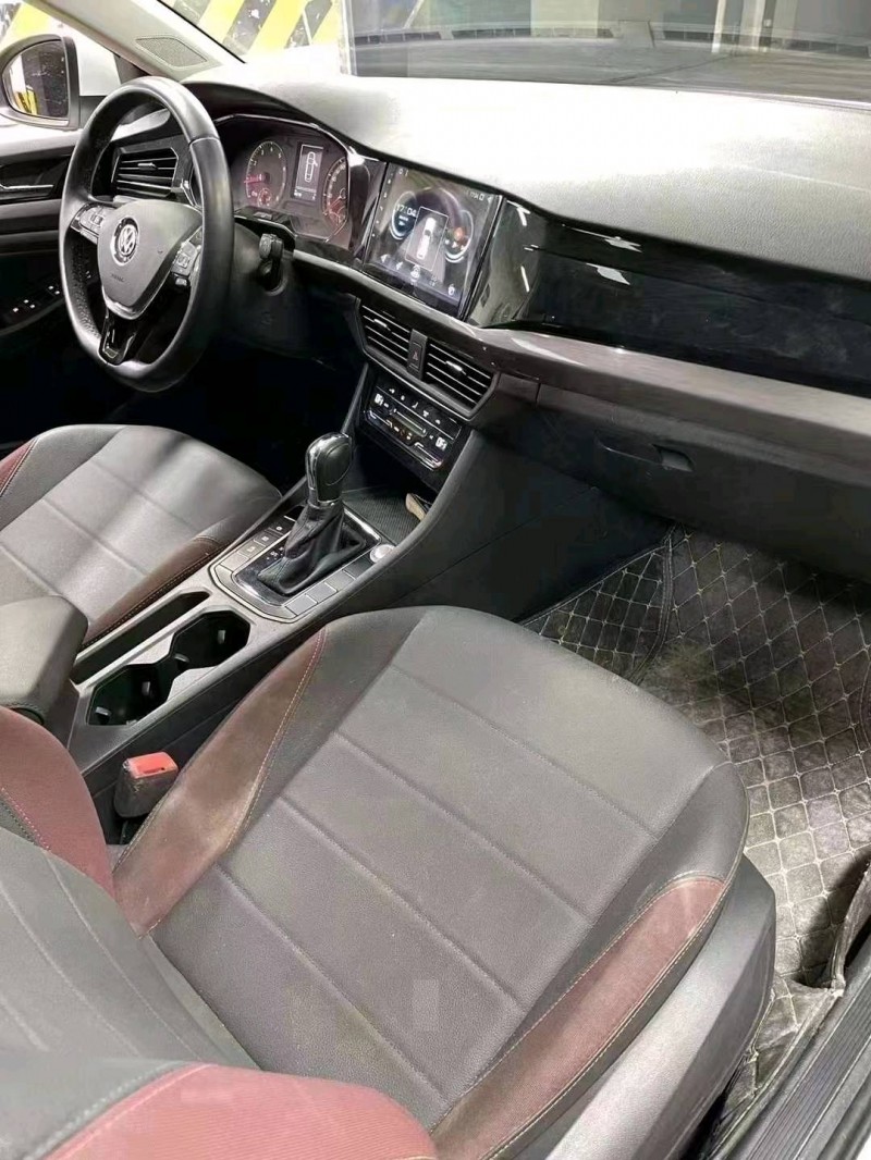 成都21年大众宝来8