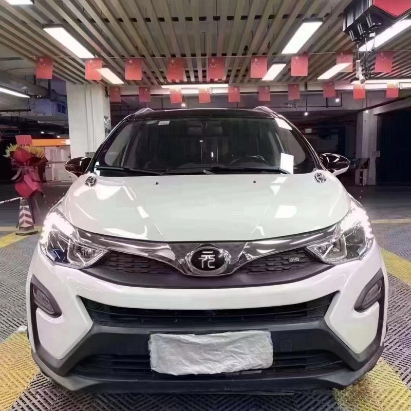 成都17年比亚迪元1