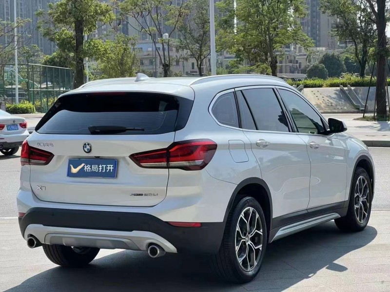中山22年宝马X13