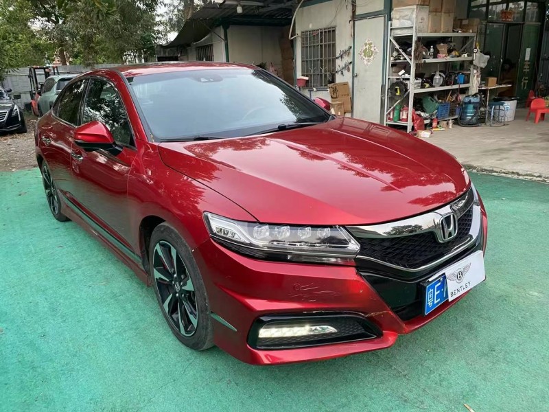 广州17年本田思铂睿3