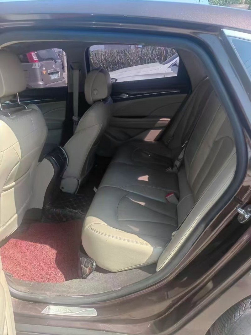 保定17年别克君越5