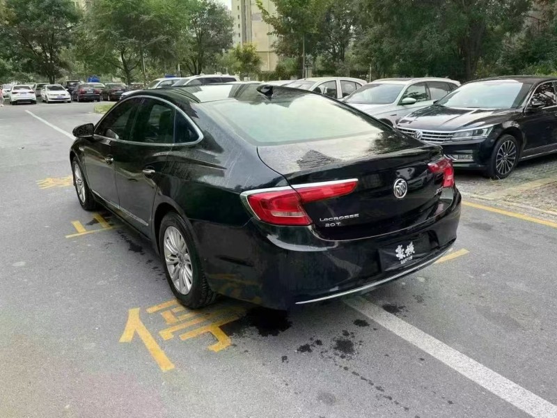 保定17年别克君越8