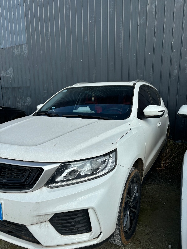 凉山21年吉利远景X63