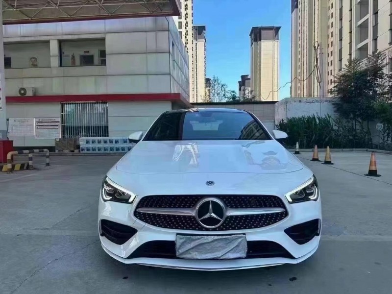 承德23年奔馳CLA1