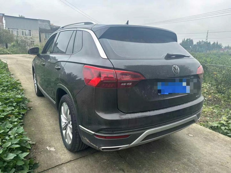 成都22年大众探岳4