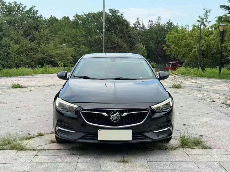 潍坊20年别克君威1