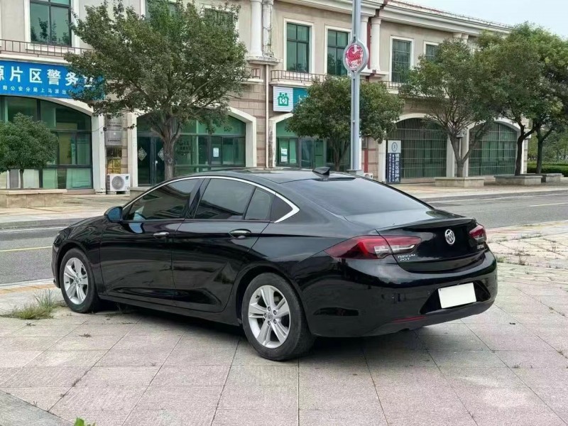 潍坊20年别克君威4