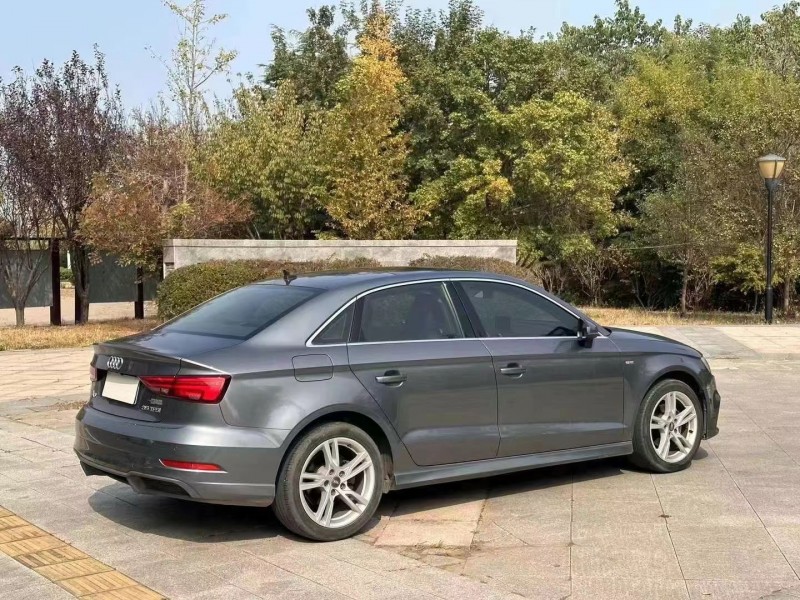 济宁20年奥迪A34