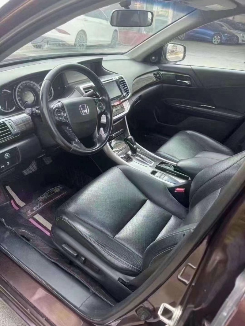 菏泽15年本田雅阁6